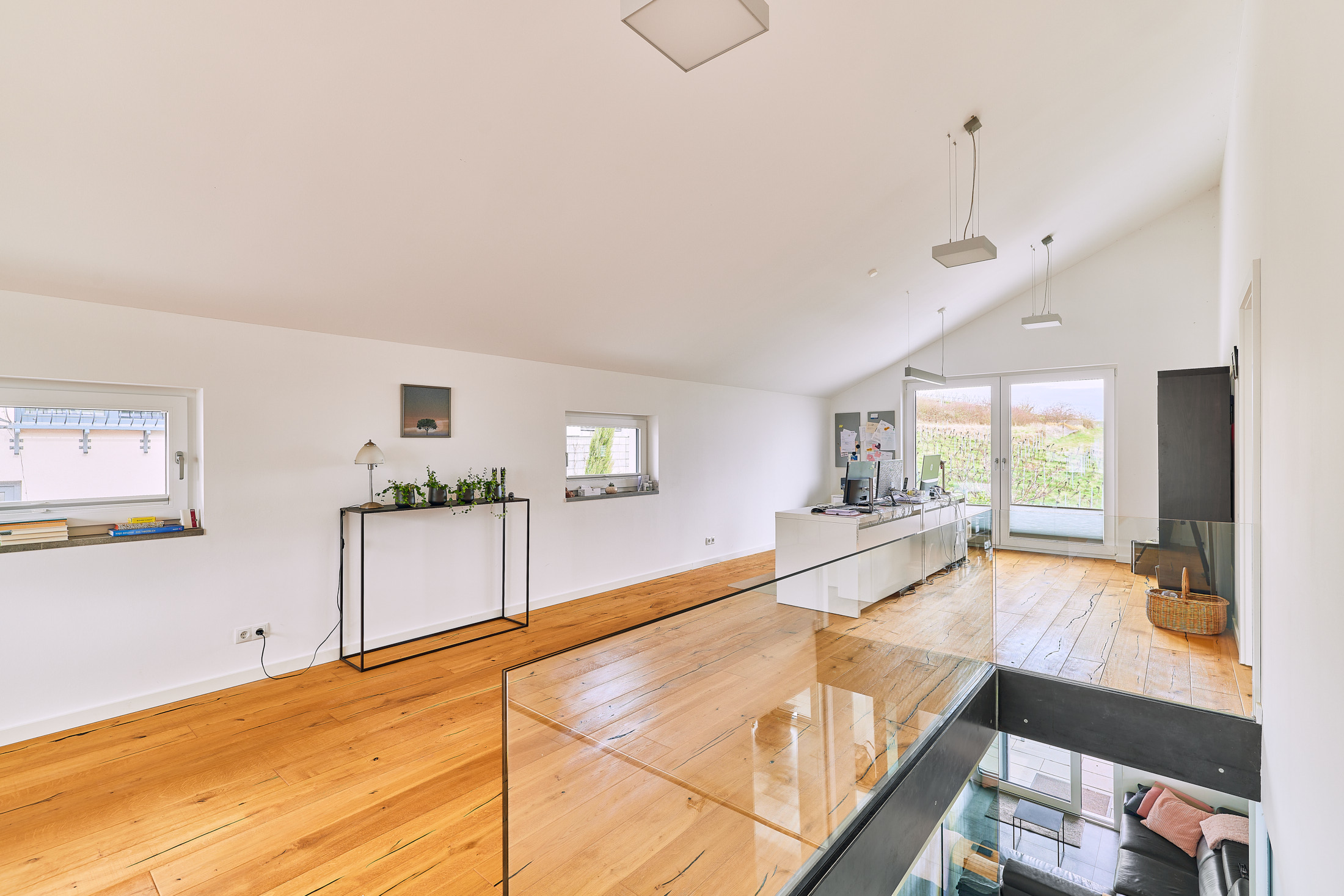FREISTEHENDES ARCHITEKTENWOHNHAUS IN WEINBERGLAGE | ALBERSWEILER