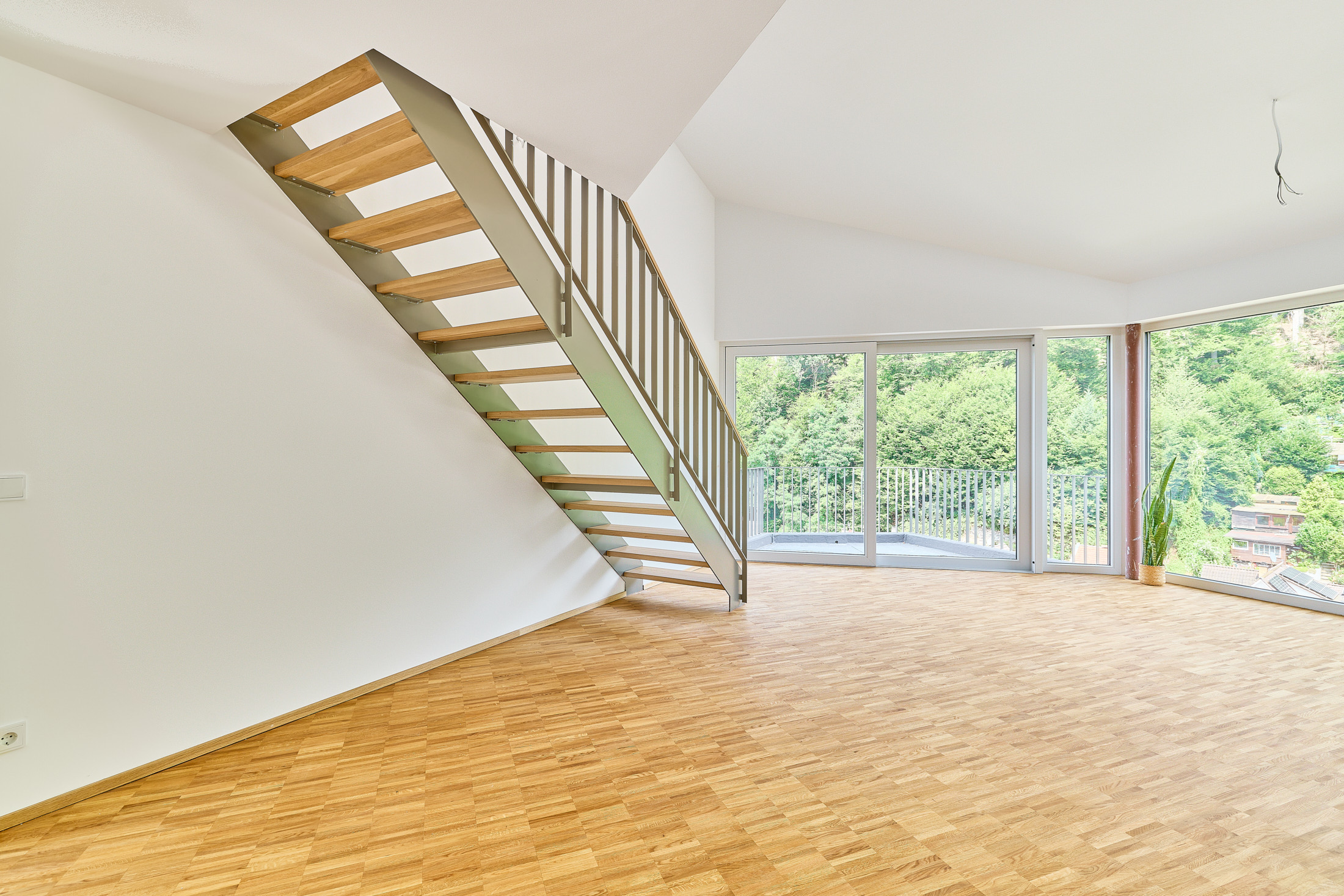EXKLUSIVE MAISONETTE-WOHNUNG IM KFW-55-STANDARD | GORXHEIMERTAL