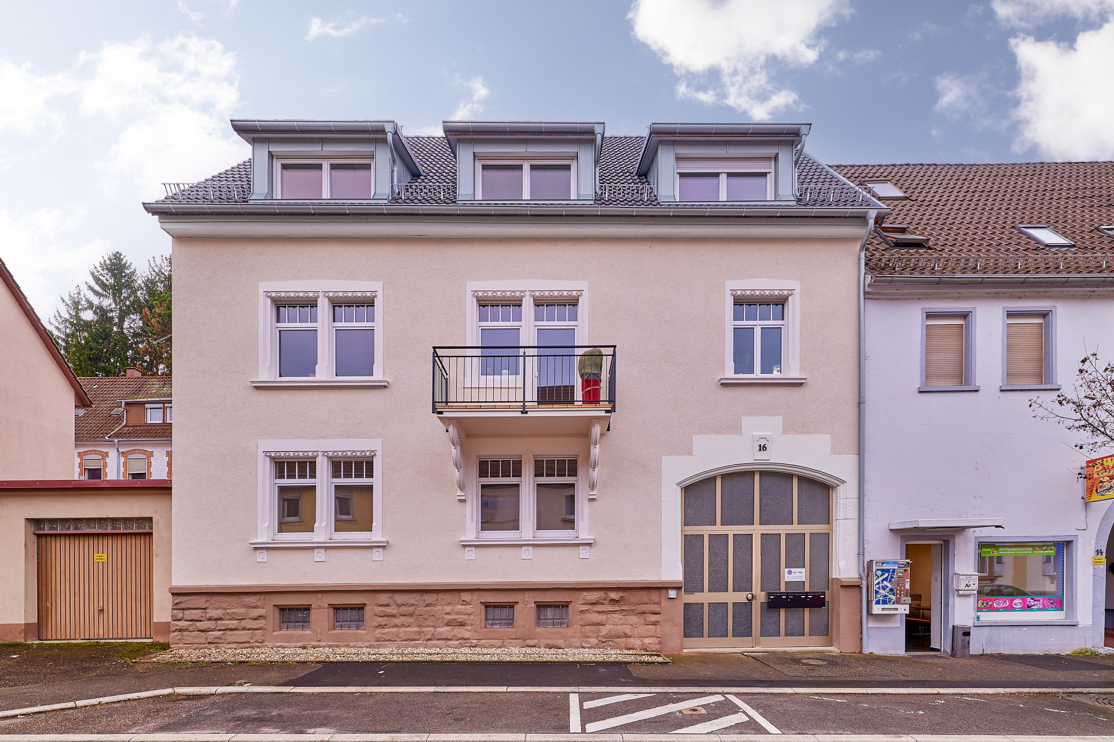STILVOLL RENOVIERTE ALTBAUWOHNUNG MIT GARTEN UND BALKON | HEIDELSHEIM