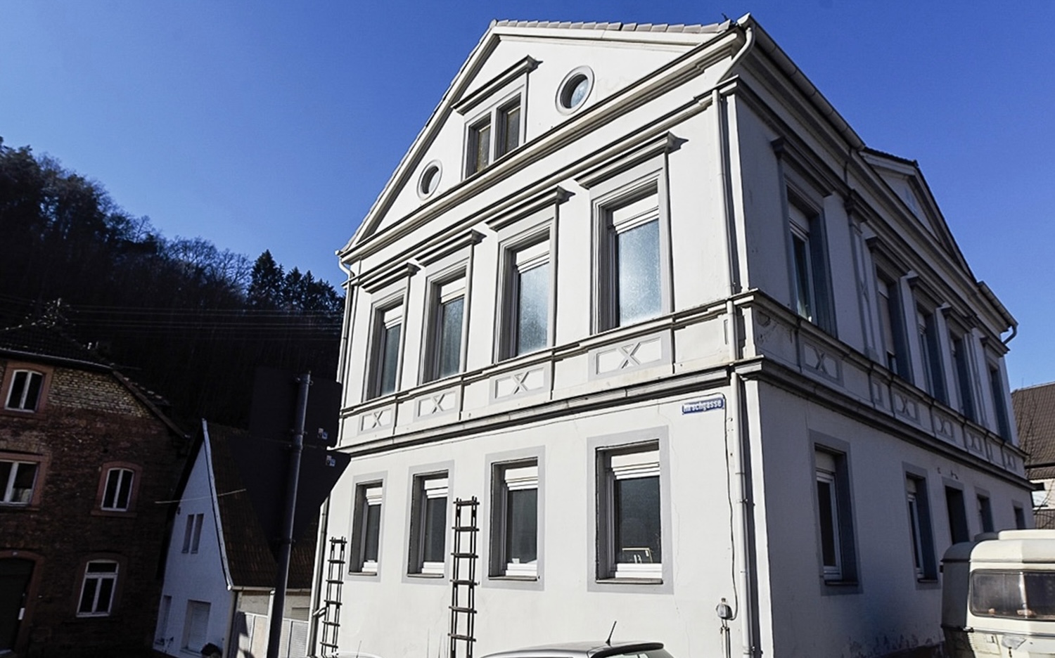 HISTORISCHES SANDSTEINHAUS VON 1748 MIT ZUSÄTZLICHEM BAUGRUNDSTÜCK | WEIDENTHAL