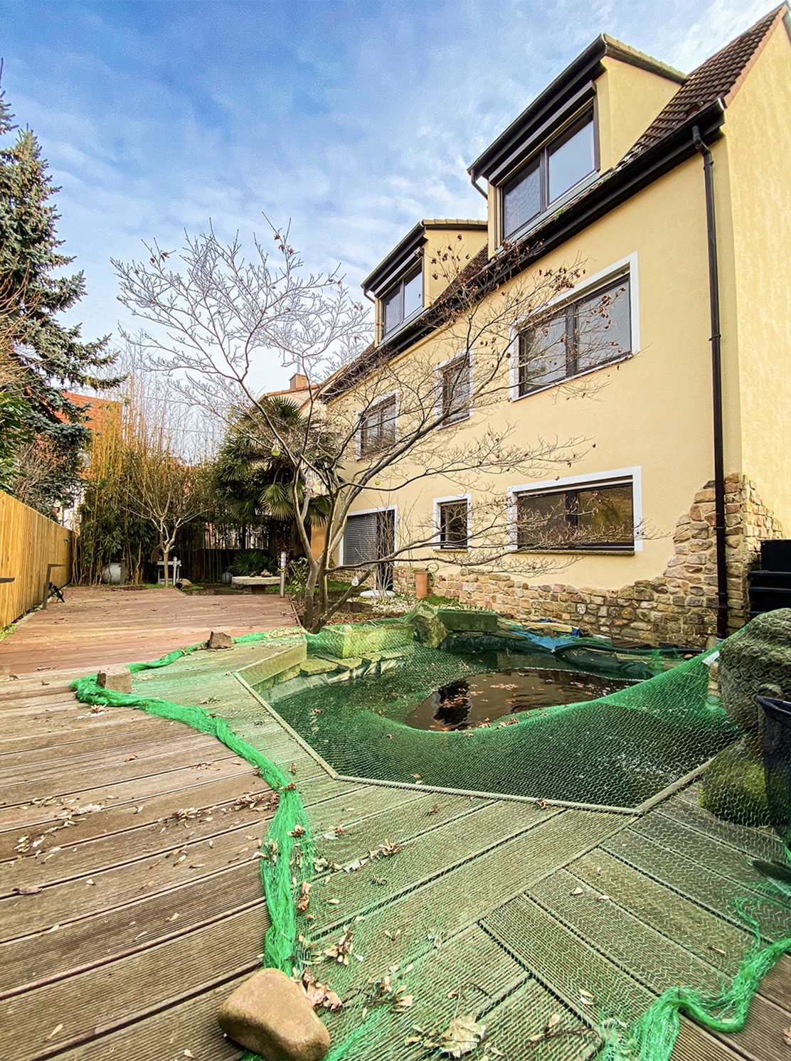 CHARMANTES EINFAMILIENHAUS MIT SAUNA UND DAMPFBAD | SECKENHEIM