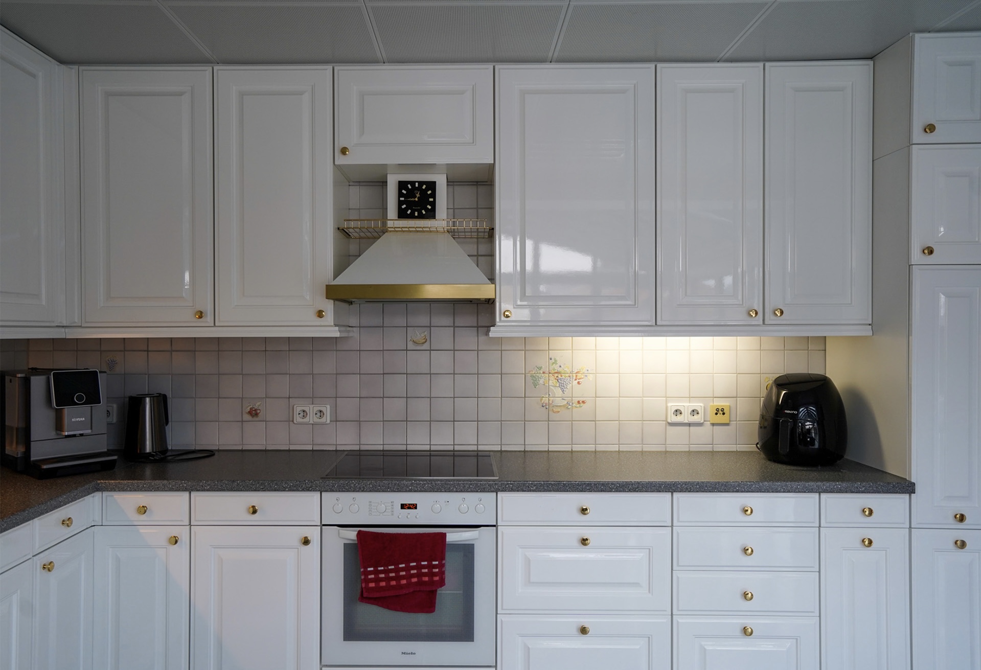 EXKLUSIVES ZWEIFAMILIENHAUS MIT WINTERGARTEN UND WÄRMEPUMPE | OBERHAUSEN-RHEINHAUSEN