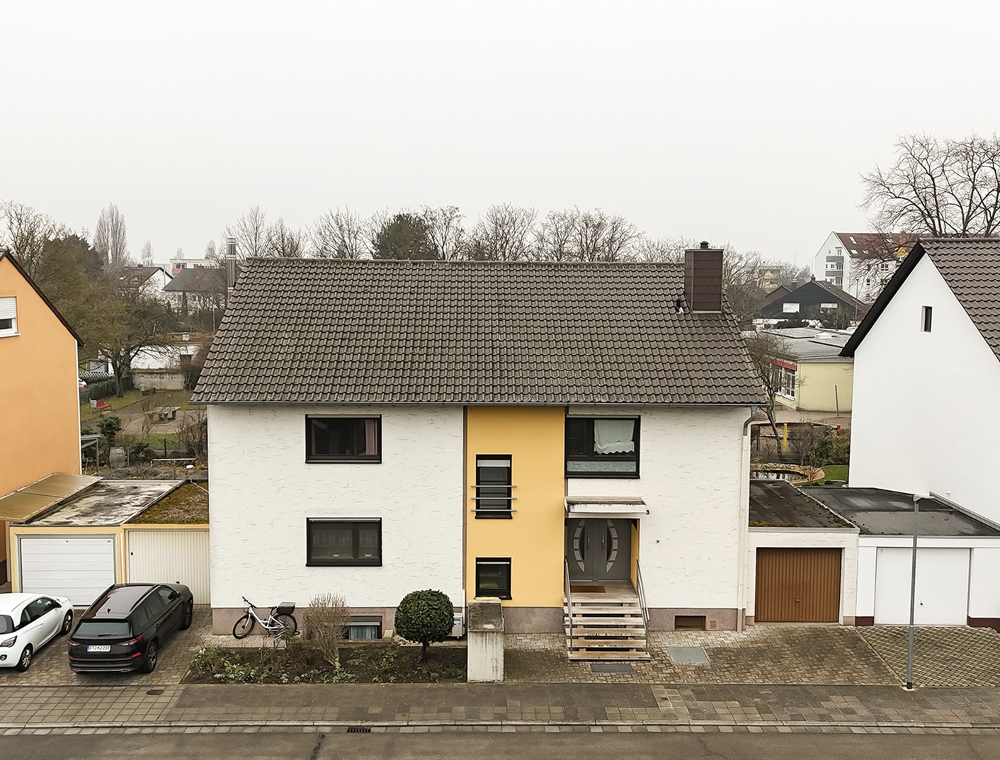 CHARMANTES ZWEIFAMILIENHAUS MIT ZWEI WOHNEINHEITEN UND PHOTOVOLTAIK | FRANKENTHAL