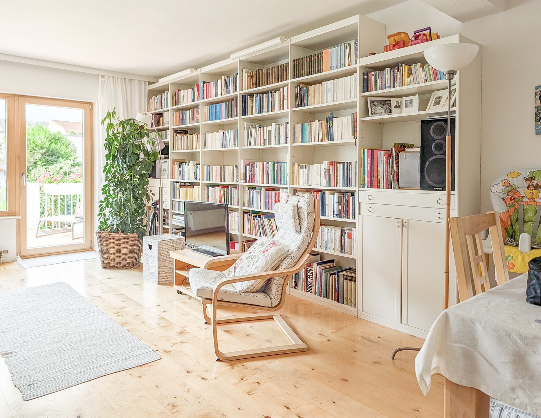 MODERNISIERTES REIHENMITTELHAUS MIT GARTEN UND GARAGE | WALLDORF