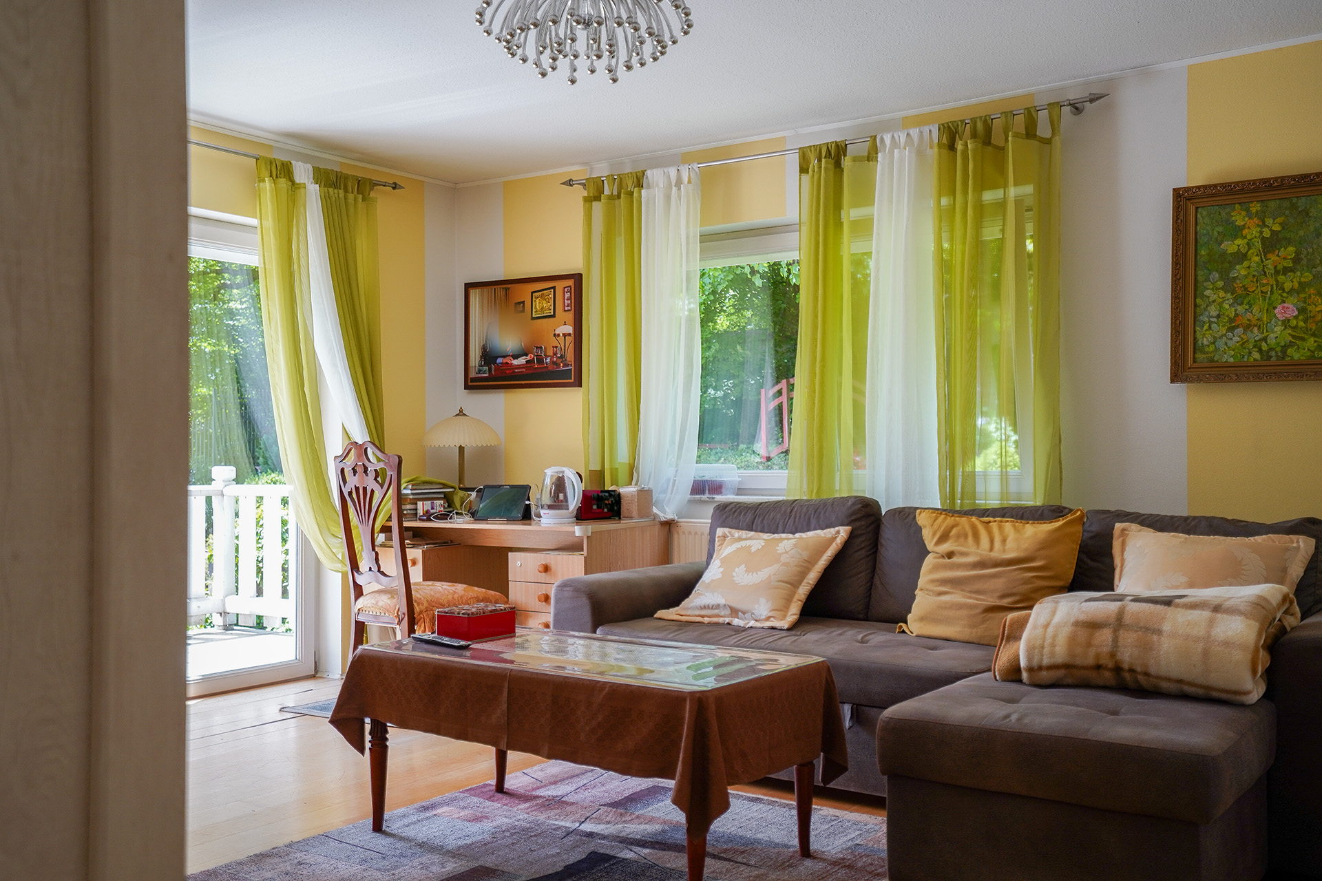 GROSSZÜGIGE VILLA MIT PARKÄHNLICHEM GARTEN | FRANKENSTEIN