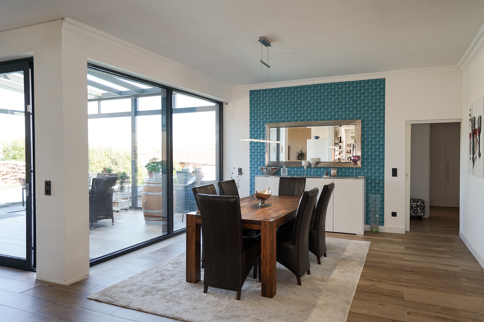 MODERNER FREISTEHENDER BUNGALOW MIT POOL | KERZENHEIM