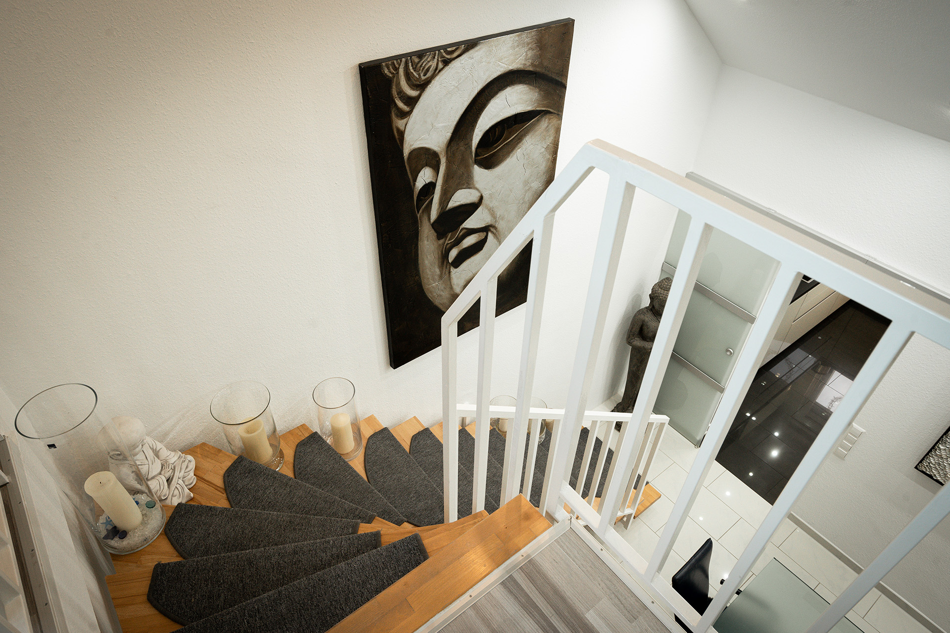 ELEGANTE MAISONETTE MIT GALERIEEBENE UND LOGGIA | PFORZHEIM