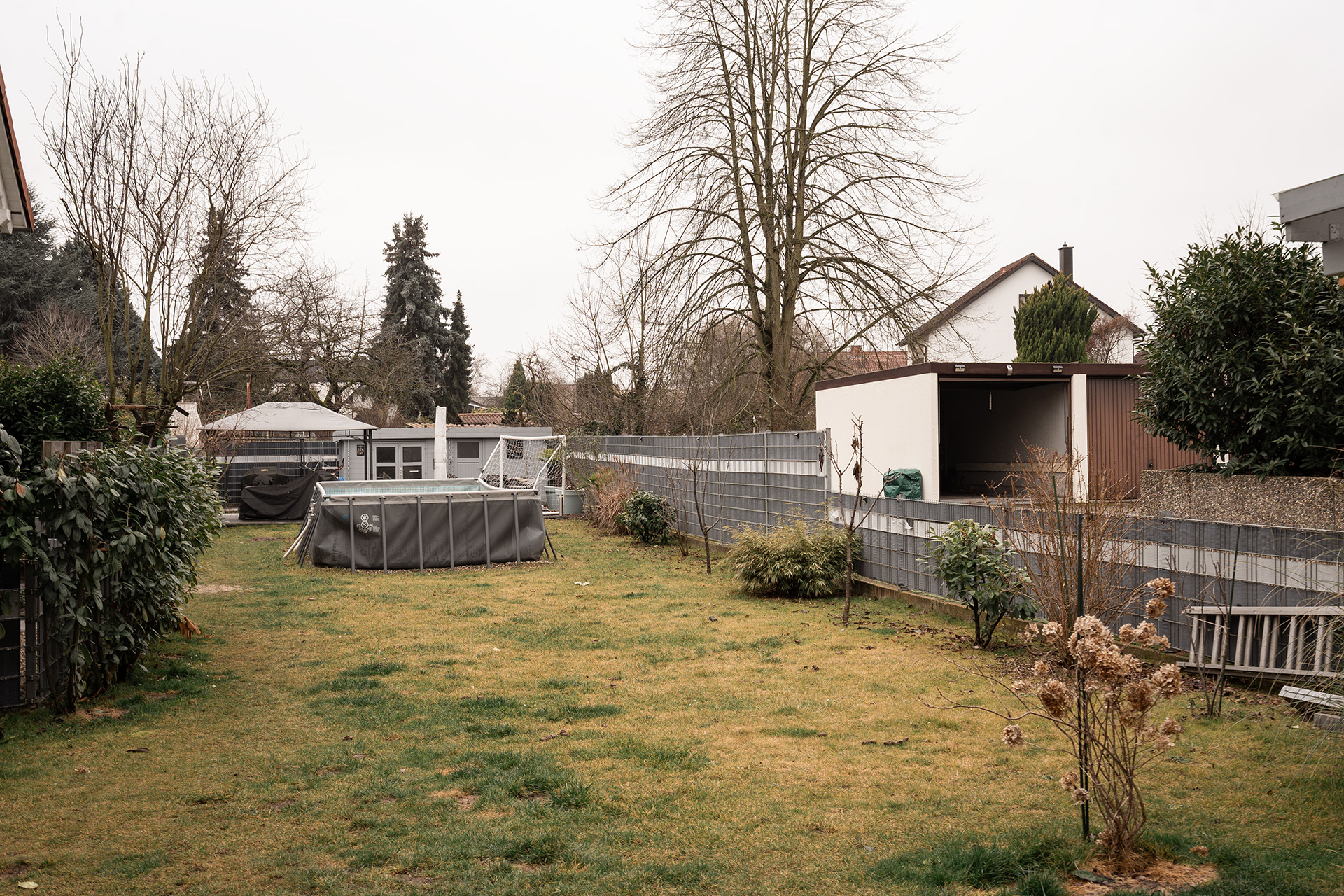MODERNES ANWESEN FÜR MEHRGENERATIONENWOHNEN IM KFW-55-STANDARD | DUDENHOFEN