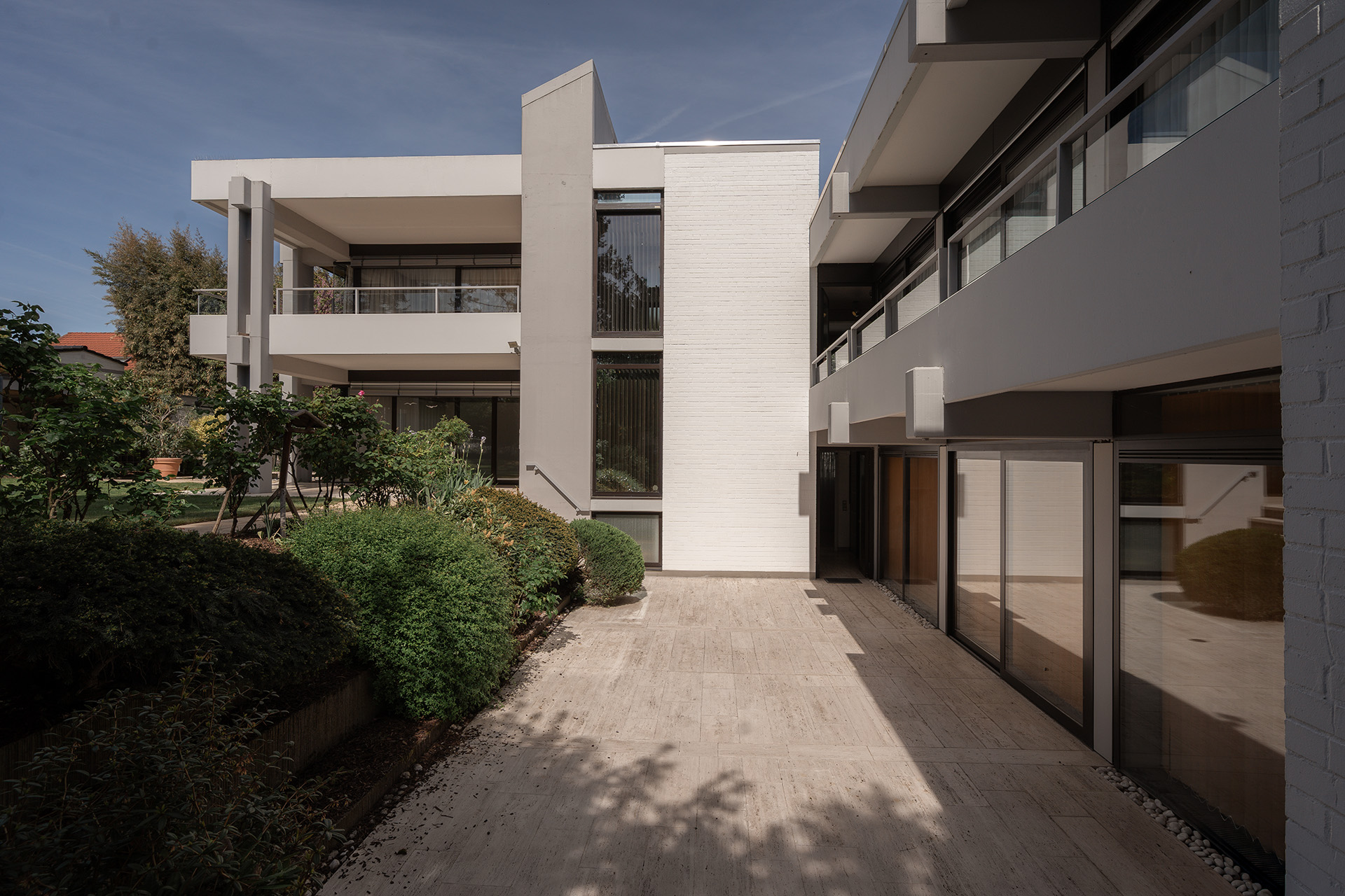 VILLA IM ORIGINAL BAUHAUS-STIL | LUDWIGSHAFEN KANZLERVIERTEL