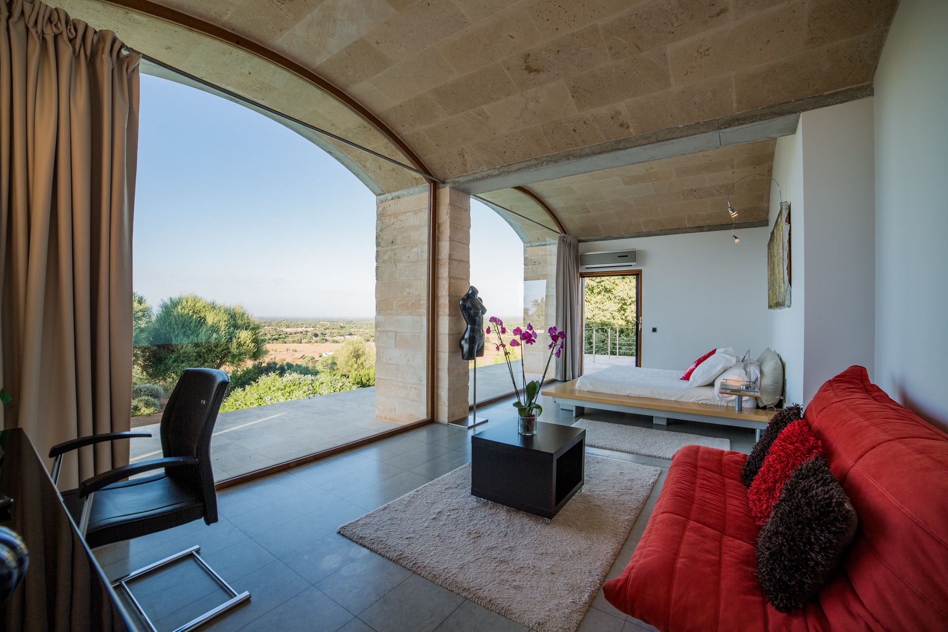 ZEITLOSE DESIGN - FINCA IN DEN HÜGELN MALLORCAS