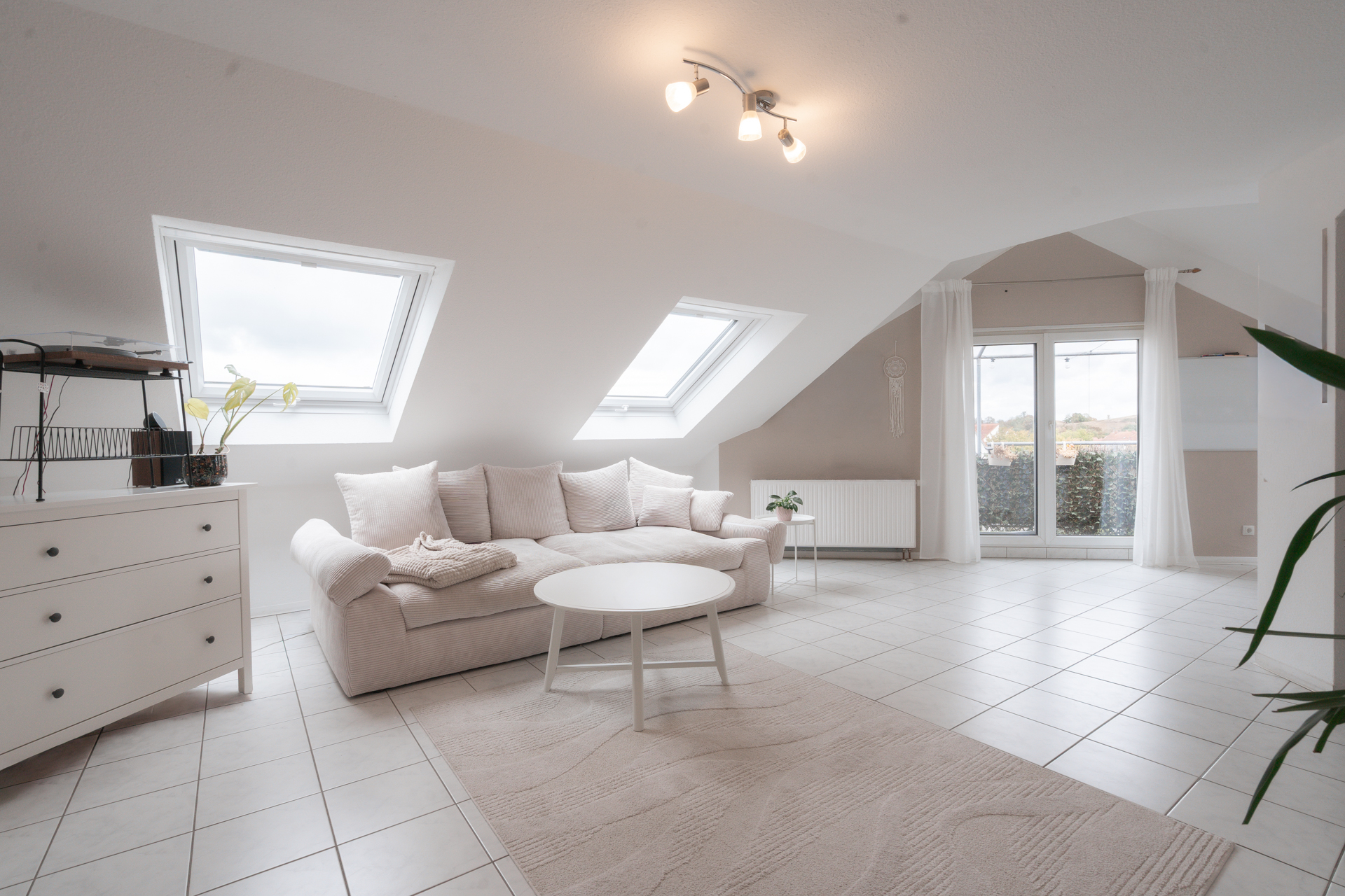 HELLE MAISONETTE MIT BALKON & AUFZUG | MAUDACH