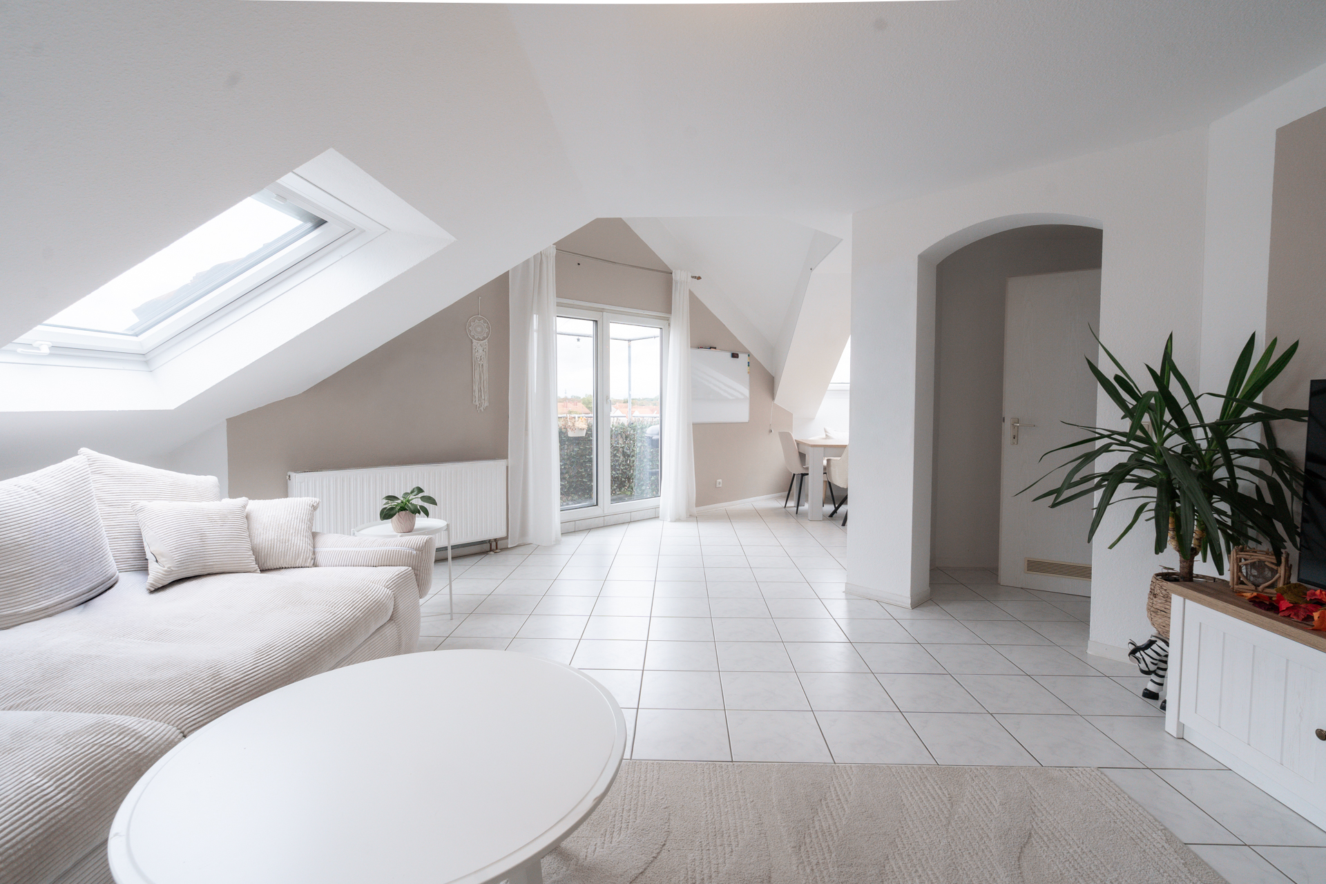 HELLE MAISONETTE MIT BALKON & AUFZUG | MAUDACH